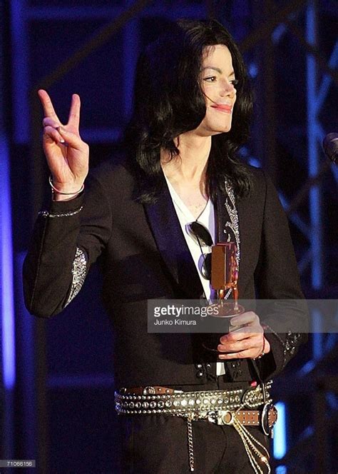 Pin On MJ 2006 MTV Awards