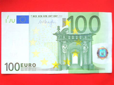 100 euro 2002 w Muzeum Juranda w MyViMu.com