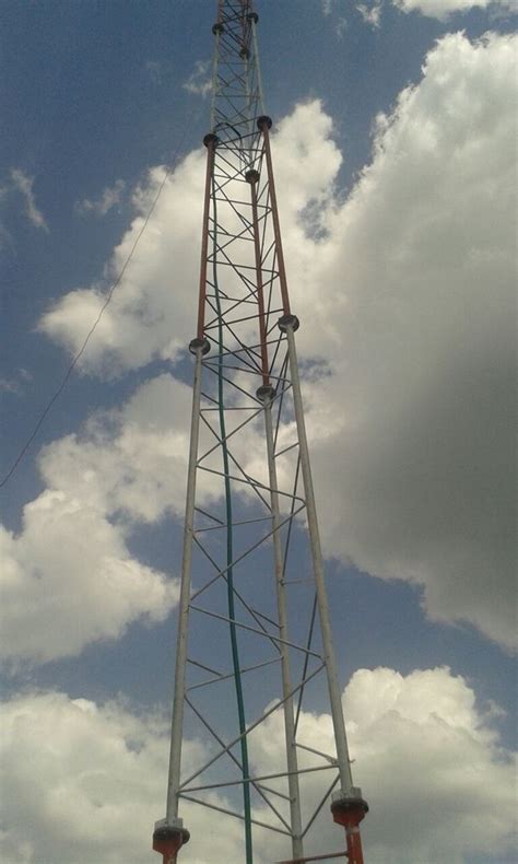 Galvanized Iron Tripod Self Supporting Tower Mast For Telecom At Rs