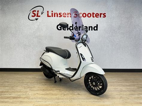 Vespa Sprint 25 Km H Wit 2020 Linsen Scooters Gelderland