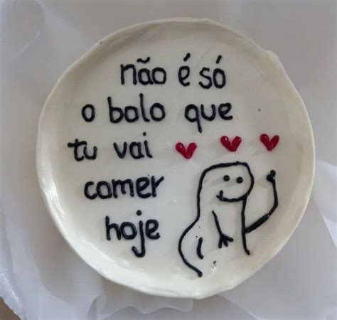 Pin de Alvarenga Cuccatto em Amor Bolos de aniversário namorado