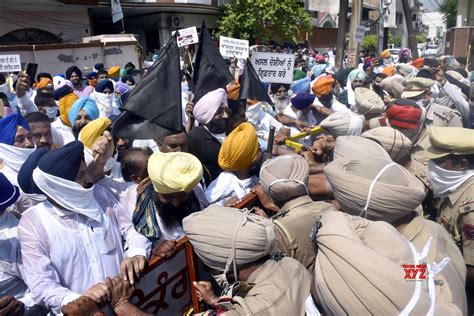 Amritsar Shiromani Akali Dal Protests Against Sukhwinder Singh Over