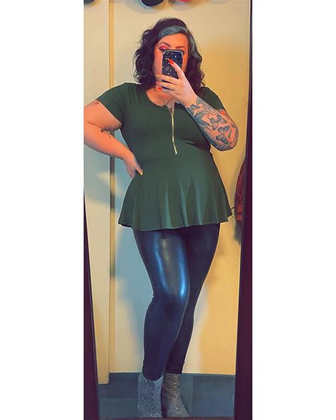 Selfie Sunday Top From Shein Leggings From Target Boots From Dsw 🥰