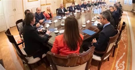 Milei participó de la primera reunión federal con los 24 gobernadores