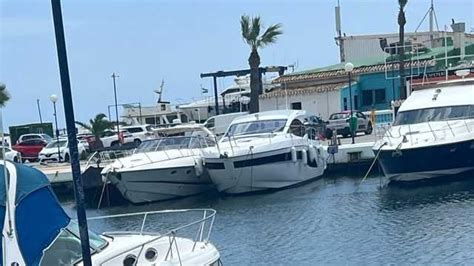 Se Busca Ayudante De Camarero A Para Restaurante En Marbella