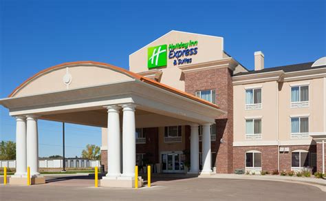 Holiday Inn Express Hotel & Suites- Minot, ND Hotels- Tourist Class ...