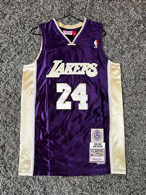 Los Angeles Lakers Hall Of Fame Jersey Kobe Bryant 24 M Kaufen Auf