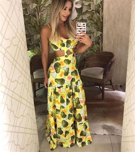 𝔽𝕚𝕟𝕒 𝔽𝕝𝕠𝕣 no Instagram Esse é para arrasar Maxi Dress