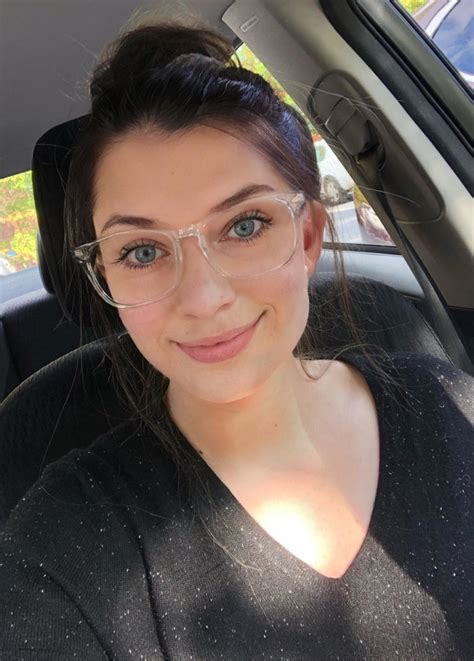 [f19] I Dont Know… But Do I Still Look Cute In Glasses🤷🏻‍♀️ Scrolller