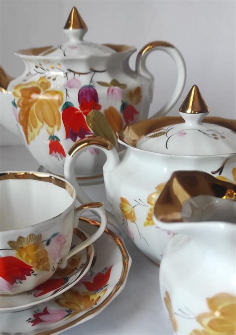 Pin By Yvonne Hedlund On Teapots And Teacups In 2024 Tea Pots Teacups