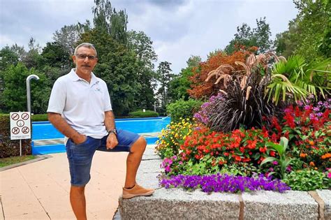 Der Herbst K Ndigt Sich An Doch Das Freibad In Grenzach Wyhlen Ist