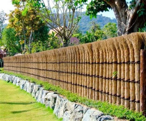 Sample Natural Fence Simple Ideas Home Decorating Ideas