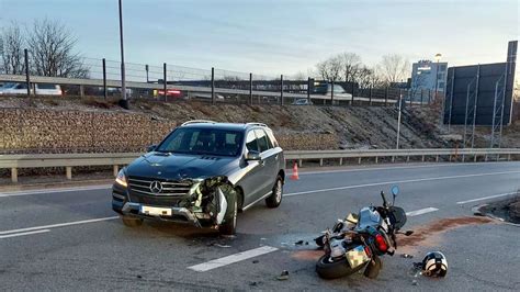 Autorowdys ignorieren Sperrung in Gilching Das war gefährlich