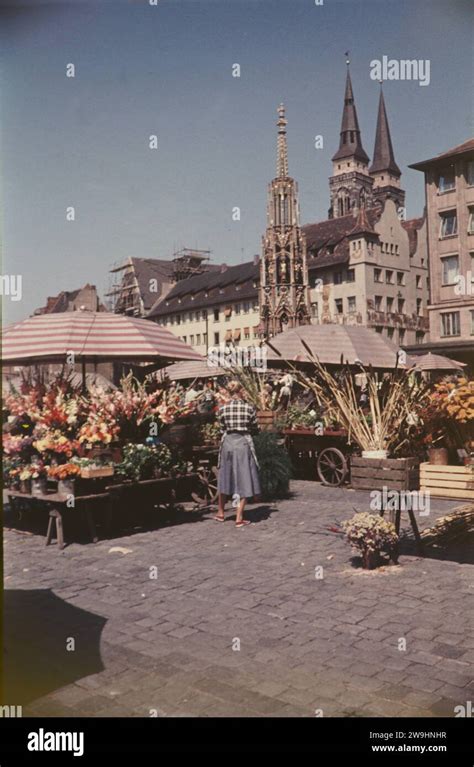 Nürnberg GER Nürnberg Aufnahme ca 1955 Strassenzene Nuremberg