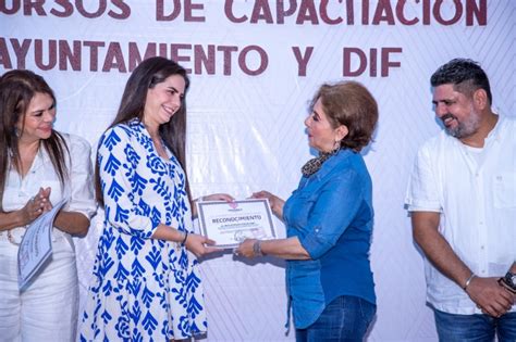 Entregan Certificados De Cursos De Capacitaci N A Servidores P Blicos