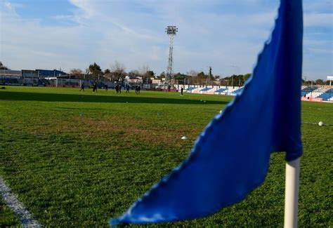 Cerro Largo Vs Peñarol En Un Partido Clave Por El Torneo Apertura Día Hora Dónde Verlo Y