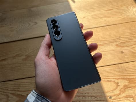 Podívejte se, jak kreativně Samsung propaguje své skládací smartphony