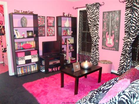 20 Amazing Pink And Black Bedroom Decor