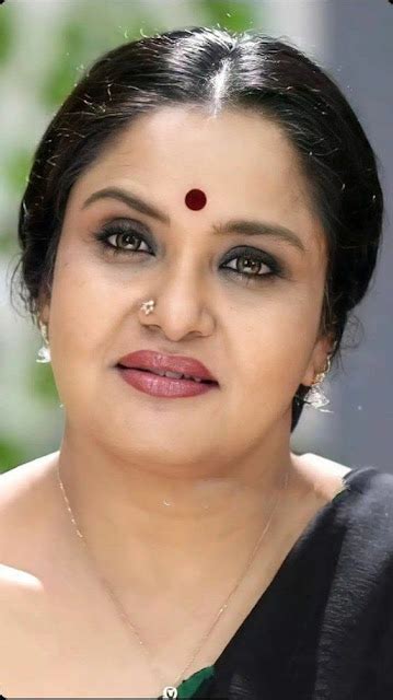 Desi Aunty Hot HD Photos