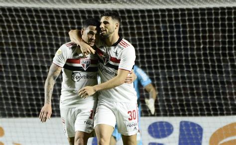 Calleri E Luciano Concentram Quase Dos Gols Do S O Paulo S O