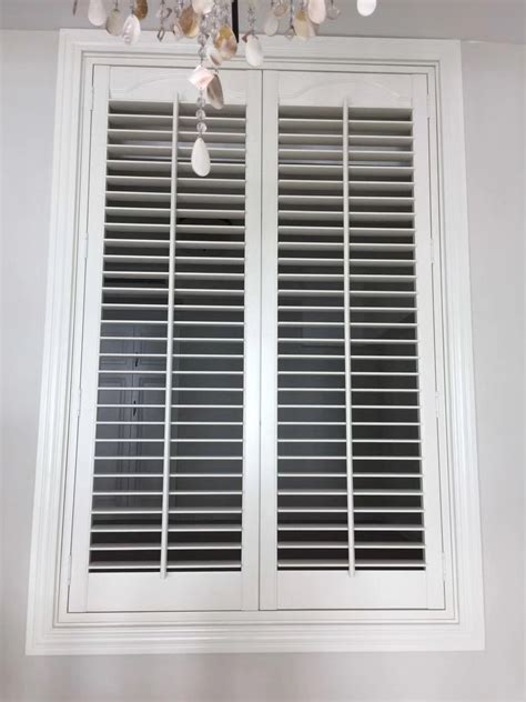 2018 Customized Tier On Tier Wooden Modern White Plantation Shutters