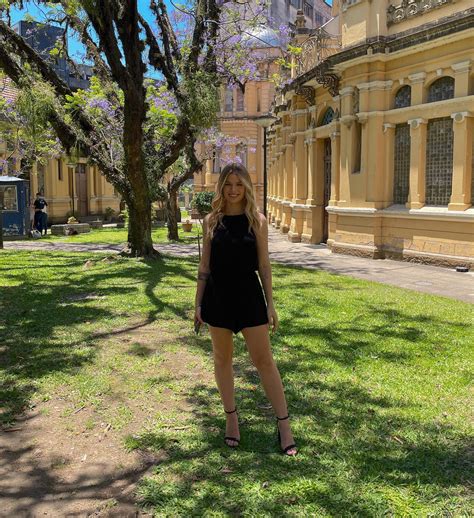 Alessandra Zambelli | enjoy the journey | Instagram