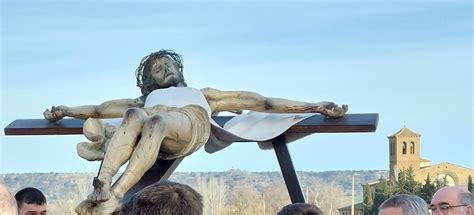 Vía Crucis a Salas Parroquia Santiago Apostol