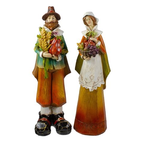 Set Of 2 Male And Female Pilgrim Wooden Thanksgiving Figurines