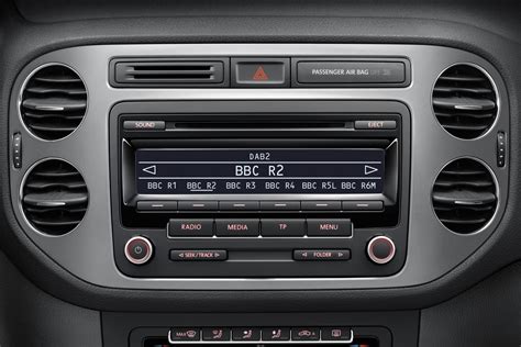 Volkswagen Uk Standard Dab Radio From Polo To Phaeton Autoevolution