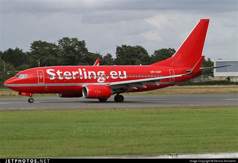 UR AAP Boeing 737 7L9 AeroSvit Ukrainian Airlines Dennis Schramm