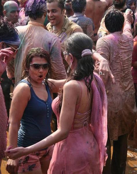 Celebrity Most And Famous Bollywood Celebrates Holi On Hot Style