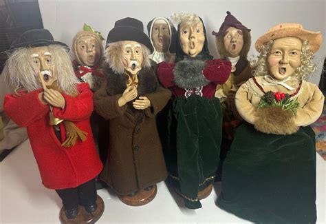 Vintage Christmas Carolers Figurines Set of Seven. Great - Etsy