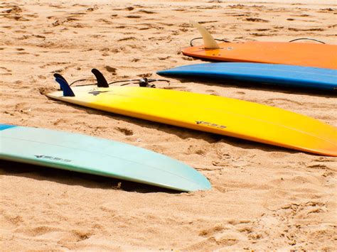 Indonesia – Surfers – Lorysa Rossnagel