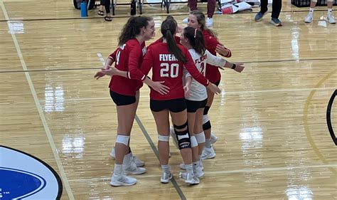 No 15 Lewis Women S Volleyball Defeats GVSU And Northwood Friday