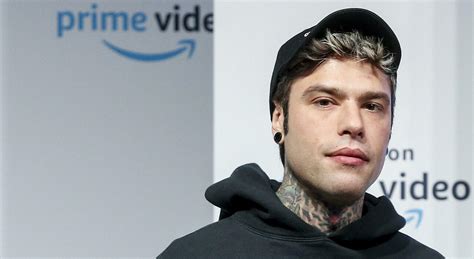 Fedez indagato a Roma per diffamazione aggravata parlò di Pietro Maso