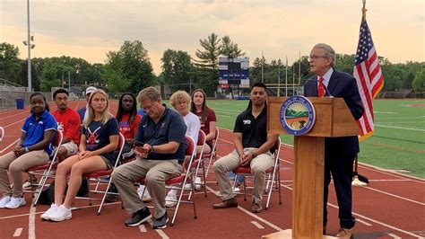 Coaches, players team up with Mike DeWine to urge COVID-19 vaccination