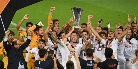 Sevilla Campeón De Europa League Seis Títulos En Seis Finales