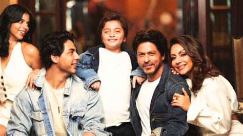 Aryan Khan Smiling His Heart Out In Unseen Pic With Srk Gauri Abram