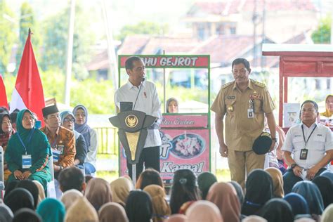 Program Mekaar Pnm Mampu Tumbuh Kembangkan Umkm Di Jateng Ppid Jateng