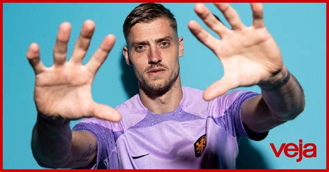Qual É O Goleiro Mais Alto Do Mundo - Andries Noppert: o goleiro mais alto das Copas que se destacou na ...