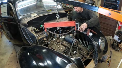 Pulling The V8 60 Hp Engine Out Of My 1937 Ford