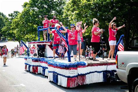 Baxter Village Fort Mill S Th Of July Parade Charlotte On The Cheap