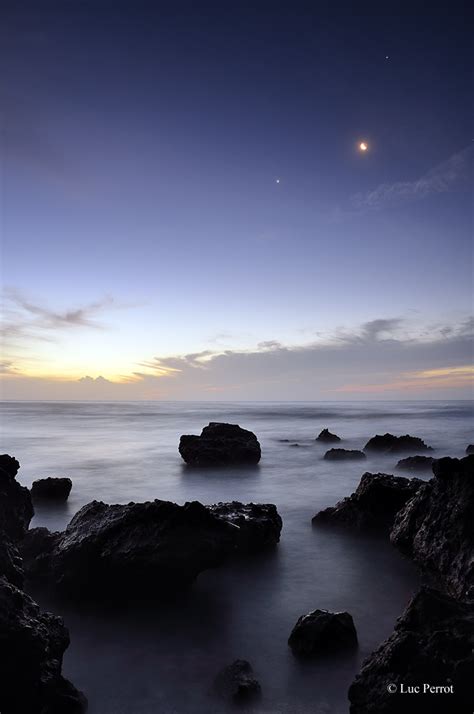 Apod 2012 March 7 Conjunction Over Reunion Island