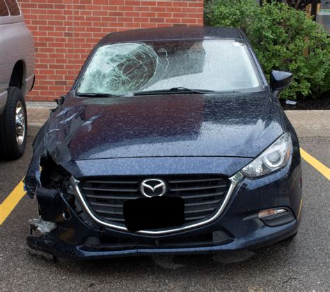 Man 26 Charged After Hit And Run Collision In Mississauga Leaves