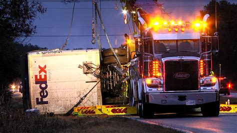 Robbery Of Repo Driver Leads To Tractor Trailer Wreck