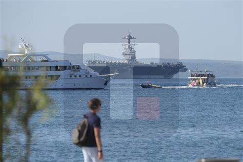 Ameri Ki Nosa Aviona Uss Gerald R Ford Uplovio U Split