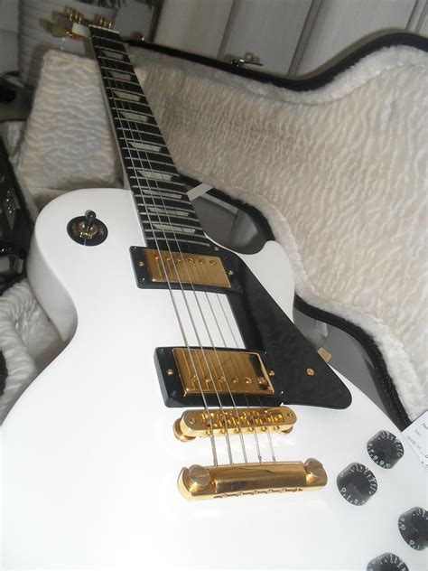 Gibson Les Paul Studio - Alpine White w/ Gold Hardware image (#426186 ...