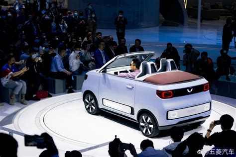 五菱宏光 Mini Ev 敞篷版将登陆欧洲开卖，起售价达 2 万欧元凤凰网