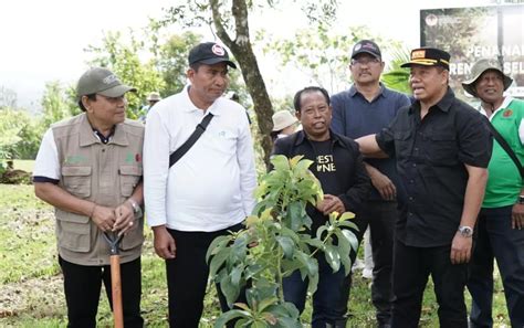 Hutan Penyangga Kehidupan Mahendra Jaya Ajak Generasi Muda Lakukan