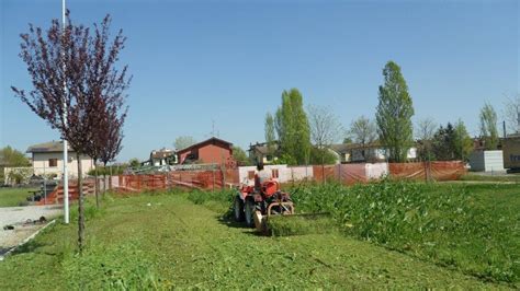 Interventi Sfalcio Erba Aree Verdi Parchi E Rotatorie